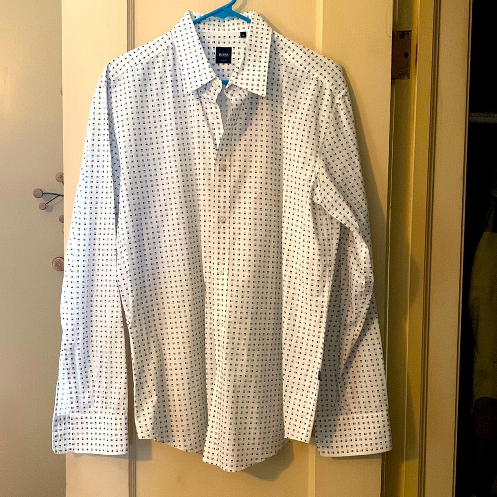 Mens Boss white patterned button down dress shirt, size XL slim fit